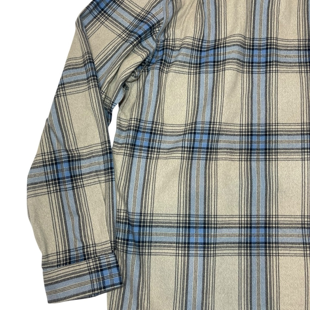Carhartt Men’s Loose Fit Heavyweight Flannel Long-Sleeve Plaid Shirt - Picture 14 of 16